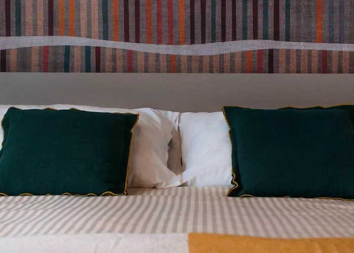 Opera Boutique לינה וארוחת בוקר 3*