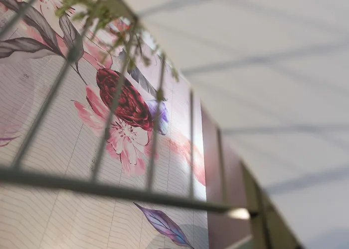 לינה וארוחת בוקר Opera Boutique 3*